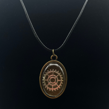 Collier cabochon petit ovale engrenage argent