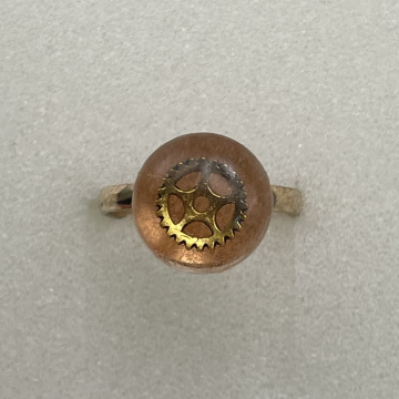 Bague ronde engrenage doré