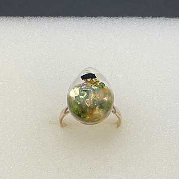 Bague petite goutte pierres de verre multicolores