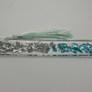 Marque-page feuilles métallisées argent et bleues