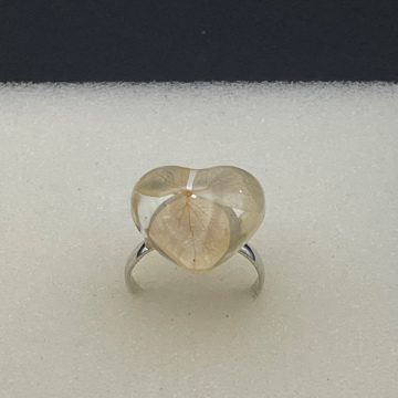 Bague petit coeur fleur blanche