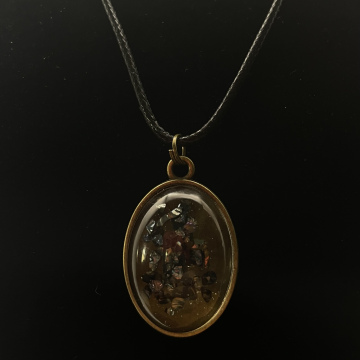 Collier cabochon petit ovale pierres de verre